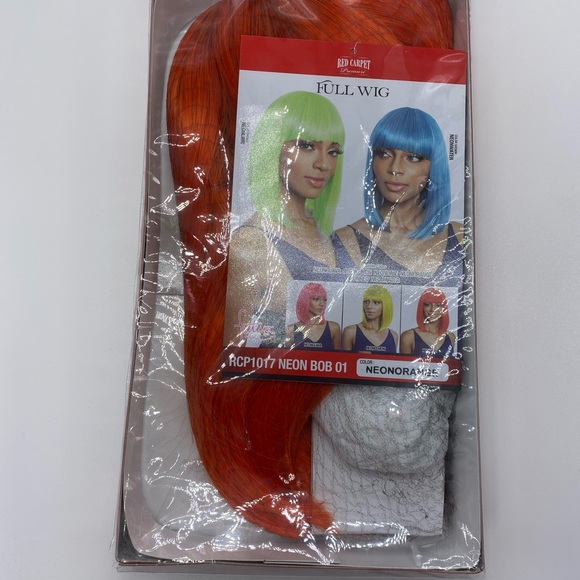 NWT-  NEON ORANGE STRAIGHT ROUNDED CHINA BANG BOB by - Mane Concept Futura - Picture 4 of 7